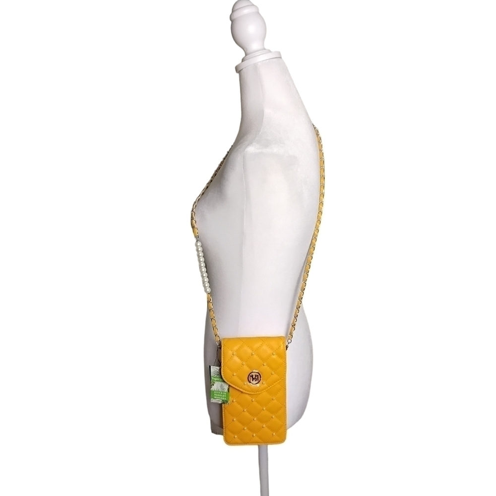 Badgley Mischka Limited Edition Yellow Vegan Quilted Studded Pearls Phon…